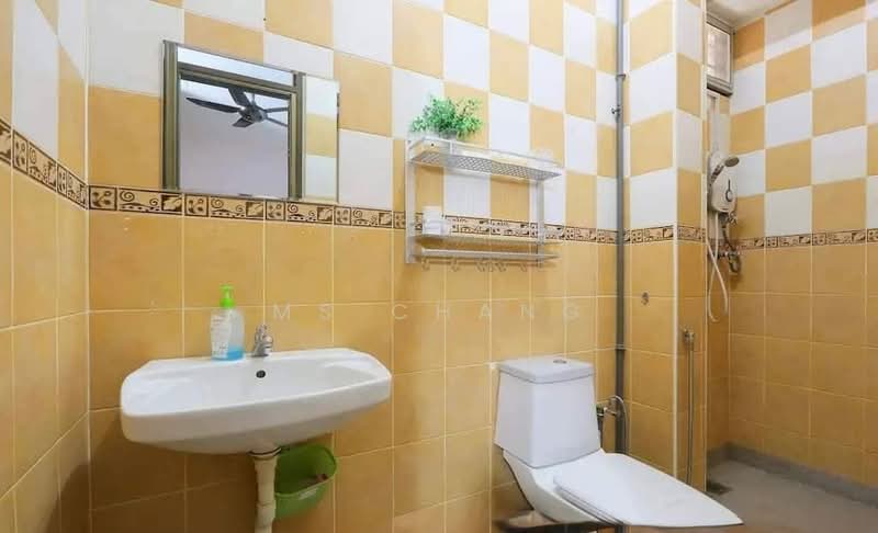 Rumah Berkembar untuk Dijual di Pantai Jerejak (Bayan Lepas) - Ms Chang - PropertyGuru.com.my