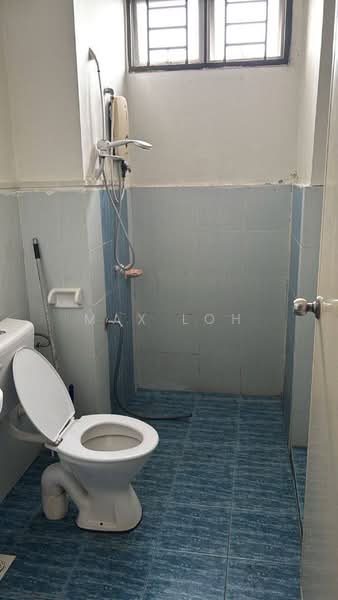 Apartment for Rent at Indah Court Apartment - Max Loh - Bathroom - PropertyGuru.com.my