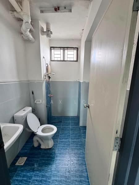 Apartment for Rent at Indah Court Apartment - Max Loh - Bathroom - PropertyGuru.com.my