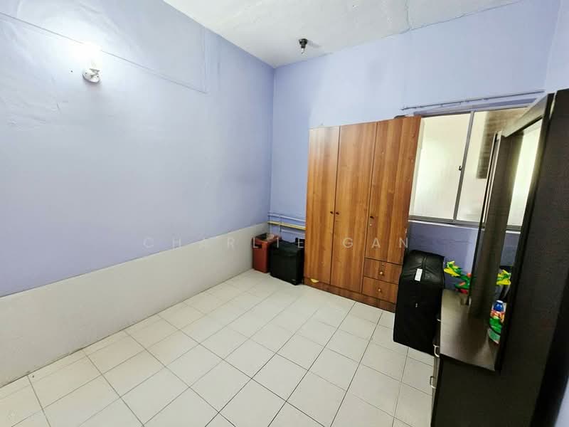 Terraced House for Sale in Taman Bayu Perdana (Klang) - Charlie Gan - Bedroom - PropertyGuru.com.my