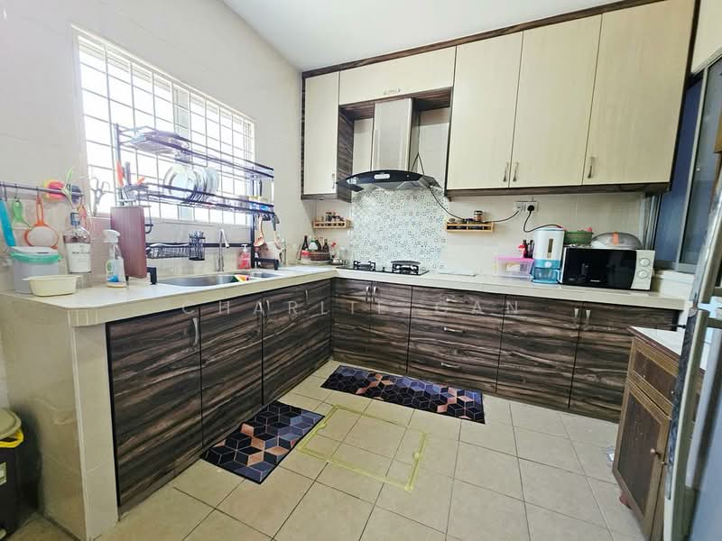 Terraced House for Sale in Taman Bayu Perdana (Klang) - Charlie Gan - Kitchen - PropertyGuru.com.my