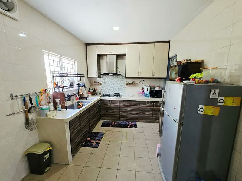 Terraced House for Sale in Taman Bayu Perdana (Klang) - Charlie Gan - Kitchen - PropertyGuru.com.my