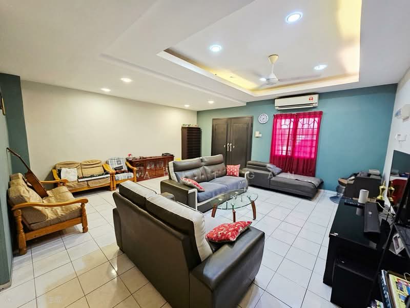 Terraced House for Sale in Taman Bayu Perdana (Klang) - Charlie Gan - Living Room - PropertyGuru.com.my