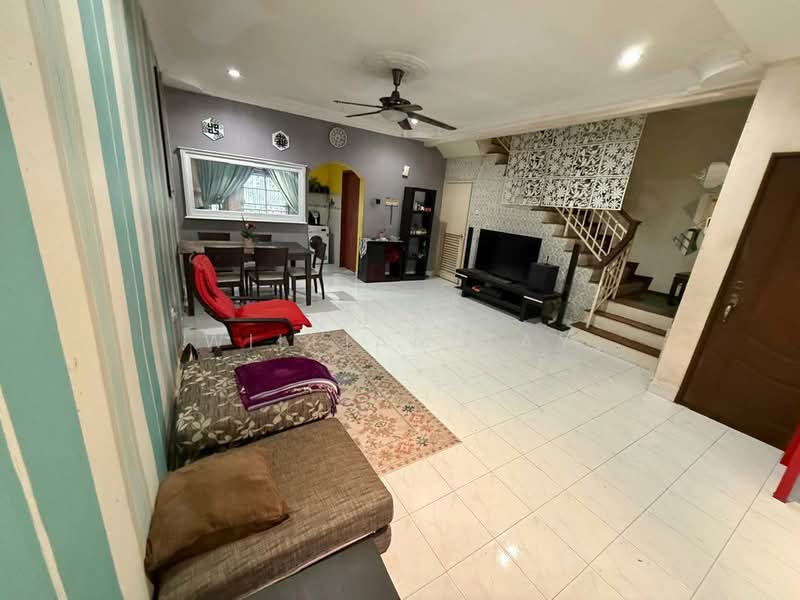 2-storey Terraced House for Sale in Taman Mutiara Rini (Skudai) - William Tay - Living Room - PropertyGuru.com.my