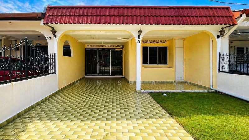 1-storey Terraced House for Sale in Kelana Jaya (Petaling Jaya) - Yasmin Sulaiman - Exterior - PropertyGuru.com.my