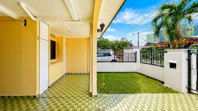 1-storey Terraced House for Sale in Kelana Jaya (Petaling Jaya) - Yasmin Sulaiman - Exterior - PropertyGuru.com.my