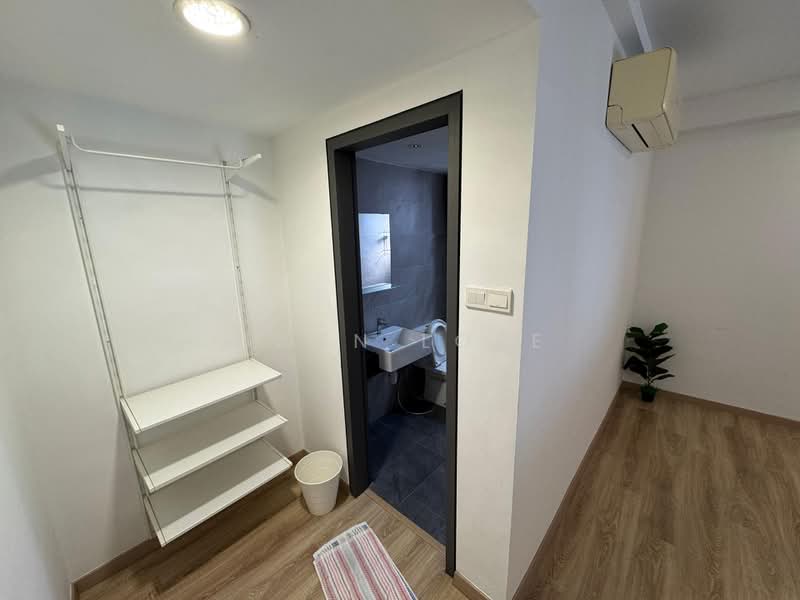 Servis Apartment untuk Disewa di Emporis - Owen Loke - Bathroom - PropertyGuru.com.my