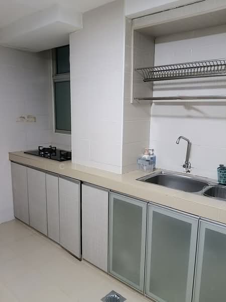 Kondominium untuk Dijual di Regency Condominium - Cindy Ng - Kitchen - PropertyGuru.com.my