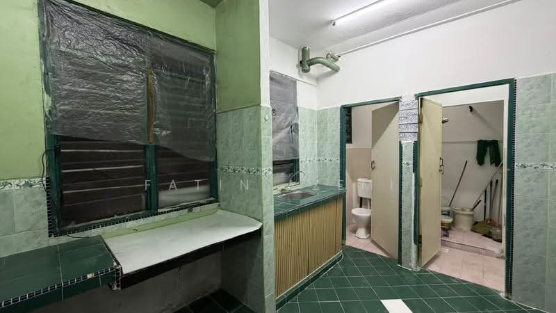 Flat for Sale at Desa Mentari Flat (Block 2) - Fatin Azemi - Kitchen - PropertyGuru.com.my