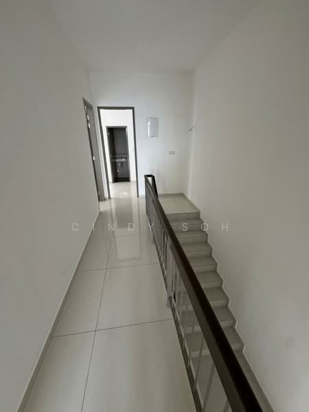 Rumah Kluster untuk Dijual di Austin (Johor Bahru) - Cindy Soh - Corridor - PropertyGuru.com.my