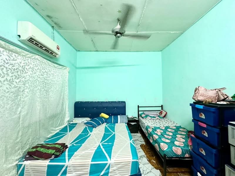 Rumah Teres 2 Tingkat untuk Dijual di PJS 3, Taman Medan Baru (Petaling Jaya) - Michael Lee - Bedroom - PropertyGuru.com.my