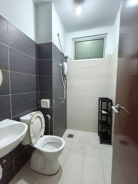 Apartment for Rent at Midori Green (Pangsapuri Hijauan) - Lisa Yeo - Bathroom - PropertyGuru.com.my