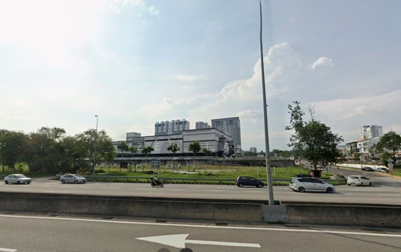 Shop for Rent in Seri Kembangan (Selangor) - Zen Law - Exterior - PropertyGuru.com.my