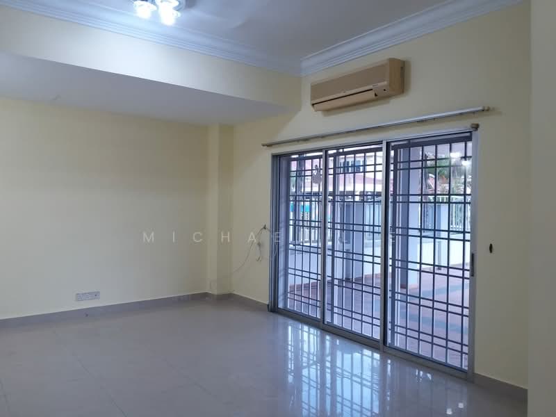 Rumah Berkembar untuk Dijual di Taman Mutiara Bukit Raja 2 (Kapar) - Michael Lee - Living Room - PropertyGuru.com.my