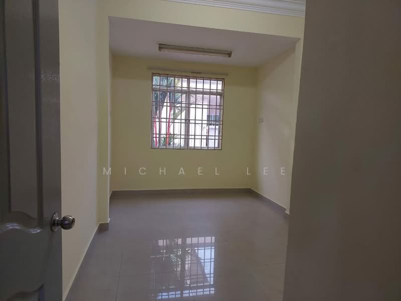 Rumah Berkembar untuk Dijual di Taman Mutiara Bukit Raja 2 (Kapar) - Michael Lee - Interior - PropertyGuru.com.my