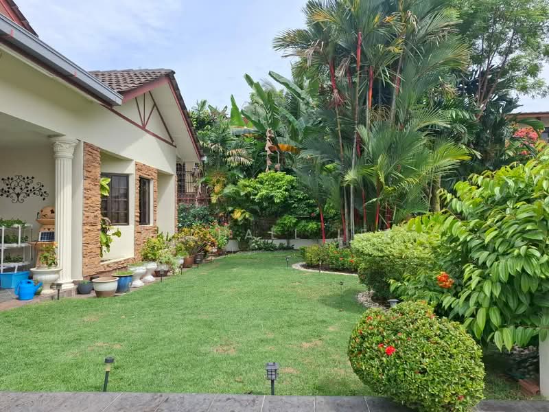 Rumah Banglo untuk Dijual di Seksyen 11 (Petaling Jaya) - Michael Lee - Exterior - PropertyGuru.com.my