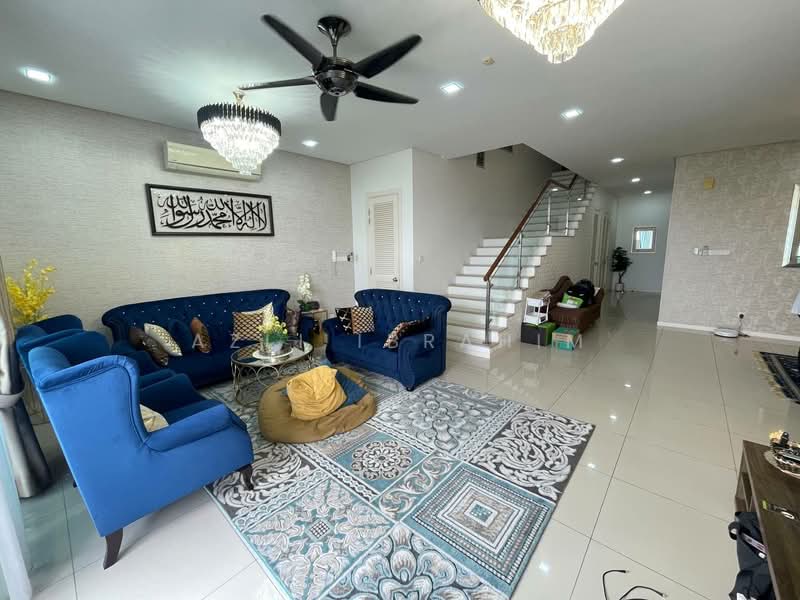 Townhouse for Sale in Taman Melawati (Ulu Kelang) - Azli Ibrahim - Living Room - PropertyGuru.com.my