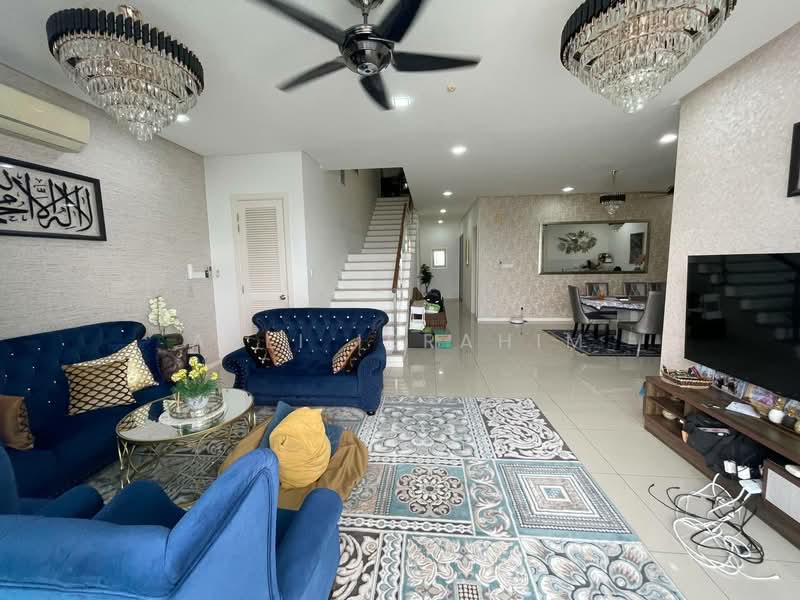 Townhouse for Sale in Taman Melawati (Ulu Kelang) - Azli Ibrahim - Living Room - PropertyGuru.com.my