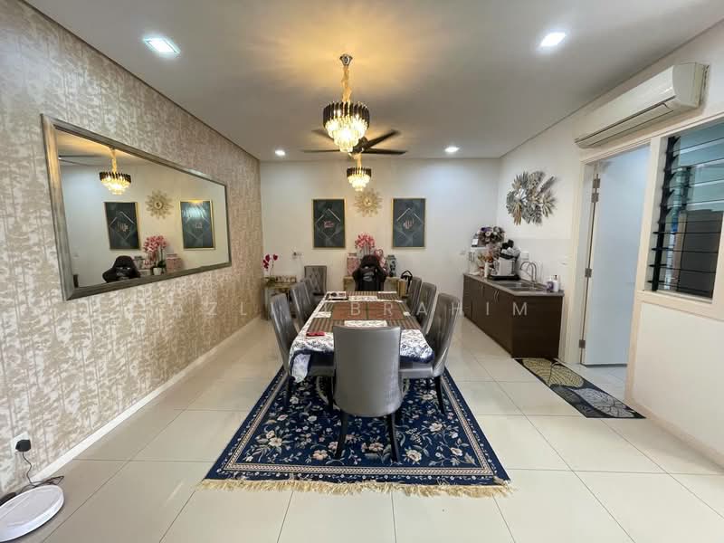 Townhouse for Sale in Taman Melawati (Ulu Kelang) - Azli Ibrahim - Dining Room - PropertyGuru.com.my