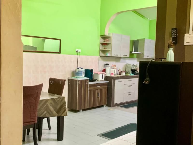 Rumah Teres 2 Tingkat untuk Dijual di Taman Sinaran (Balakong) - Michael Lee - Kitchen - PropertyGuru.com.my