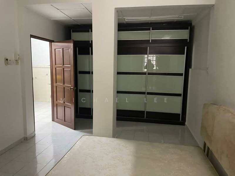 2-storey Terraced House for Sale in Saujana Impian (Kajang) - Michael Lee - Bedroom - PropertyGuru.com.my
