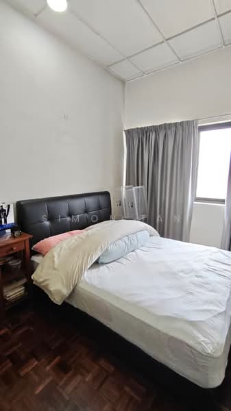 2-storey Terraced House for Sale in Taman Sea (Petaling Jaya) - Simon Tan - Bedroom - PropertyGuru.com.my