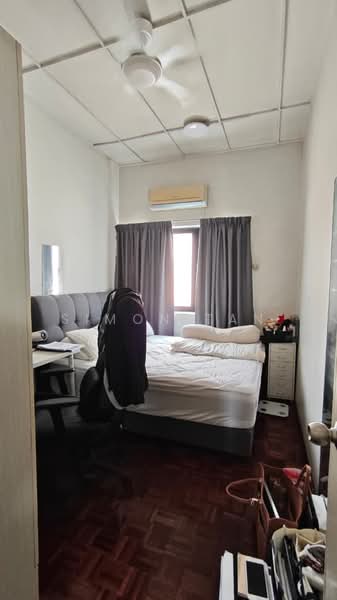 2-storey Terraced House for Sale in Taman Sea (Petaling Jaya) - Simon Tan - Bedroom - PropertyGuru.com.my