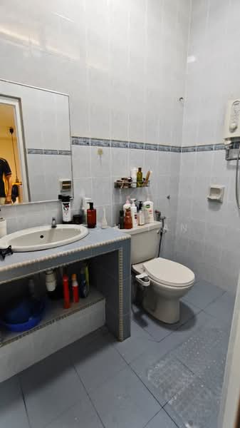 2-storey Terraced House for Sale in Taman Sea (Petaling Jaya) - Simon Tan - Bathroom - PropertyGuru.com.my