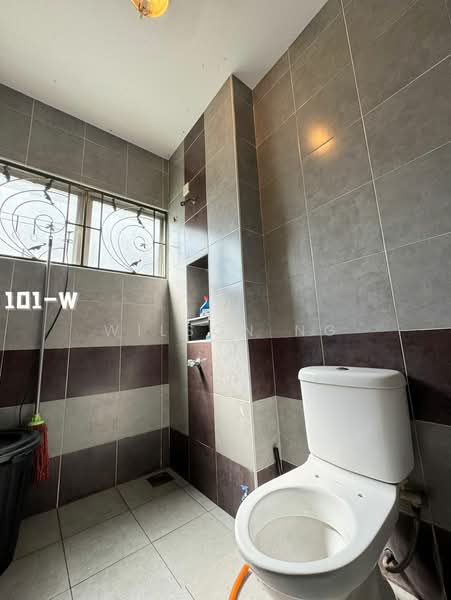 Rumah Berkembar untuk Disewa di Taman Aman Perdana (Kapar) - Wilson Ng - Bathroom - PropertyGuru.com.my