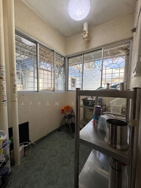 Pangsapuri untuk Dijual di Pangsapuri Mawar Sari - Affan Syahir - Interior - PropertyGuru.com.my