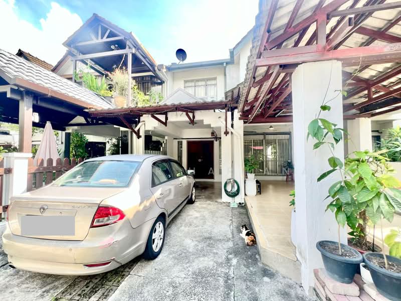 2-storey Terraced House for Sale in Petaling Jaya (Selangor) - Syukor Hartanah - Exterior - PropertyGuru.com.my