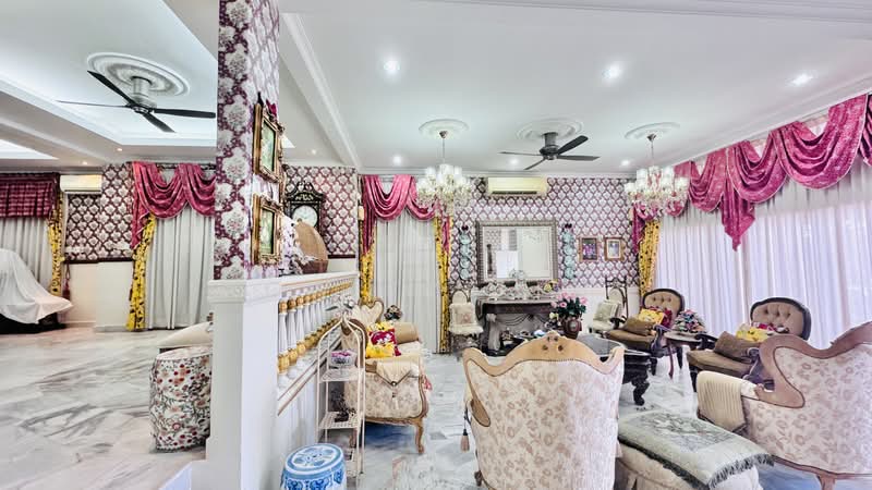 Semi-Detached House for Sale in Taman Universiti Indah (Seri Kembangan) - Kow Tze Fui - Living Room - PropertyGuru.com.my