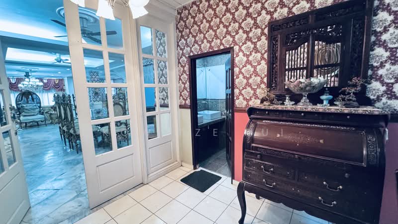 Semi-Detached House for Sale in Taman Universiti Indah (Seri Kembangan) - Kow Tze Fui - PropertyGuru.com.my