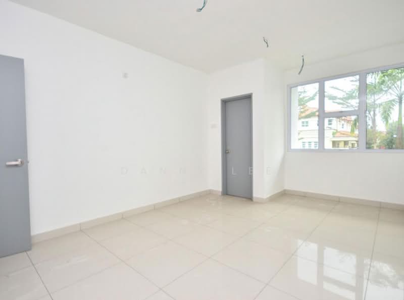 Rumah Teres 2.5 Tingkat untuk Dijual di Taman Equine (Seri Kembangan) - Danny Lee - Interior - PropertyGuru.com.my