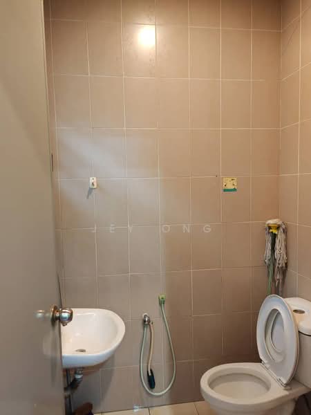 Terraced House for Sale in Taman Desa Karunmas (Balakong) - Jey Ong - Bathroom - PropertyGuru.com.my