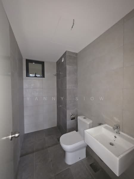 Servis Apartment untuk Disewa di M Astra - Yanny Siow - Bathroom - PropertyGuru.com.my