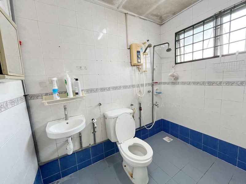 2-storey Terraced House for Rent in Kota Kemuning (Shah Alam) - Charlie Gan - Bathroom - PropertyGuru.com.my