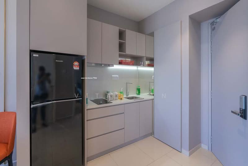 Servis Apartment untuk Disewa di Hill10 Residence @ i-City - Vitas Tan - Kitchen - PropertyGuru.com.my