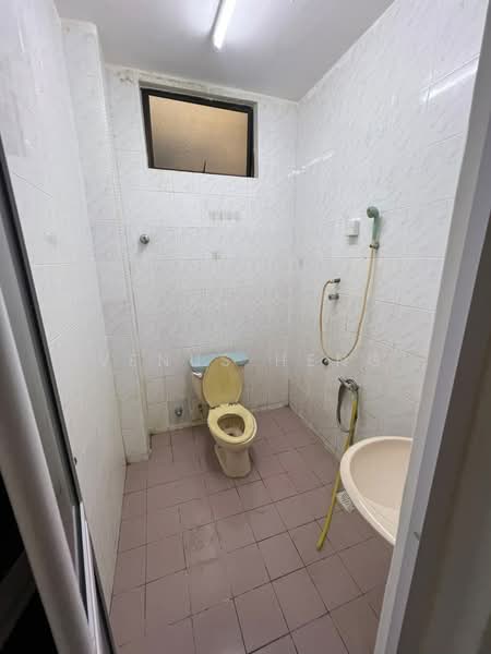 Apartment for Rent at Palm Court - Venus Heng - Bathroom - PropertyGuru.com.my