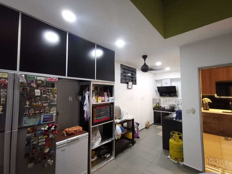 3-storey Terraced House for Sale in Bandar Seri Alam (Masai) - Renee Gan - Kitchen - PropertyGuru.com.my