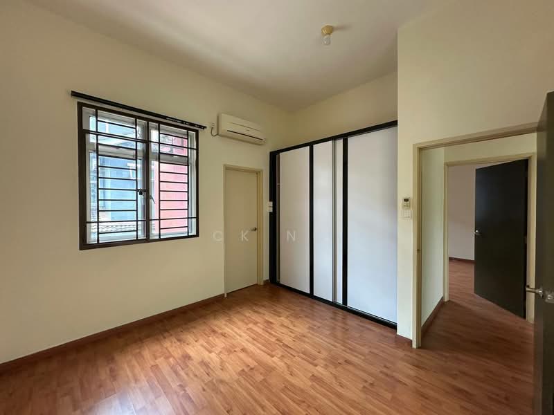 Rumah Teres untuk Dijual di Bandar Seri Alam (Masai) - CK Ng - PropertyGuru.com.my