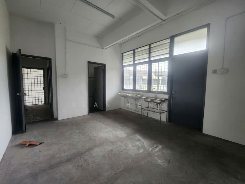 Shop / Office for Rent in Taman Inderawasih (Perai) - Sean Heng - Interior - PropertyGuru.com.my