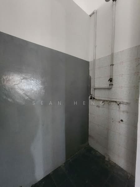 Shop / Office for Rent in Taman Inderawasih (Perai) - Sean Heng - Interior - PropertyGuru.com.my
