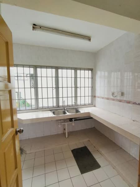 Rumah Teres 2 Tingkat untuk Dijual di Kajang Perdana (Kajang) - Elise Heng - Kitchen - PropertyGuru.com.my
