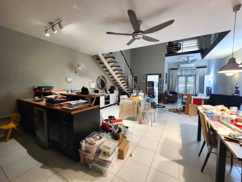 Rumah Teres 3 Tingkat untuk Dijual di Lake Fields (Sungai Besi) - Suki Tan - Living Room - PropertyGuru.com.my