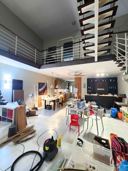 Rumah Teres 3 Tingkat untuk Dijual di Lake Fields (Sungai Besi) - Suki Tan - Living Room - PropertyGuru.com.my