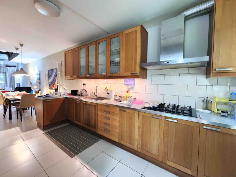 Rumah Teres 3 Tingkat untuk Dijual di Lake Fields (Sungai Besi) - Suki Tan - Kitchen - PropertyGuru.com.my