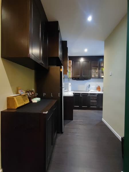 Condominium for Rent at Queens Residences Q2 @ Queens Waterfront - Apple Yeap - Kitchen - PropertyGuru.com.my