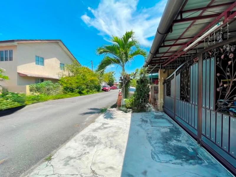 1-storey Terraced House for Sale in Taman Kapar Ria (Kapar) - Penny Chia - Exterior - PropertyGuru.com.my