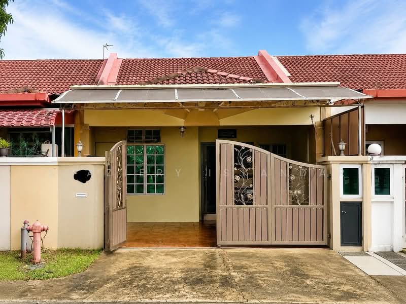 Rumah Teres 1 Tingkat untuk Dijual di Seksyen U6 (Shah Alam) - Shaziery Iskandar - Exterior - PropertyGuru.com.my